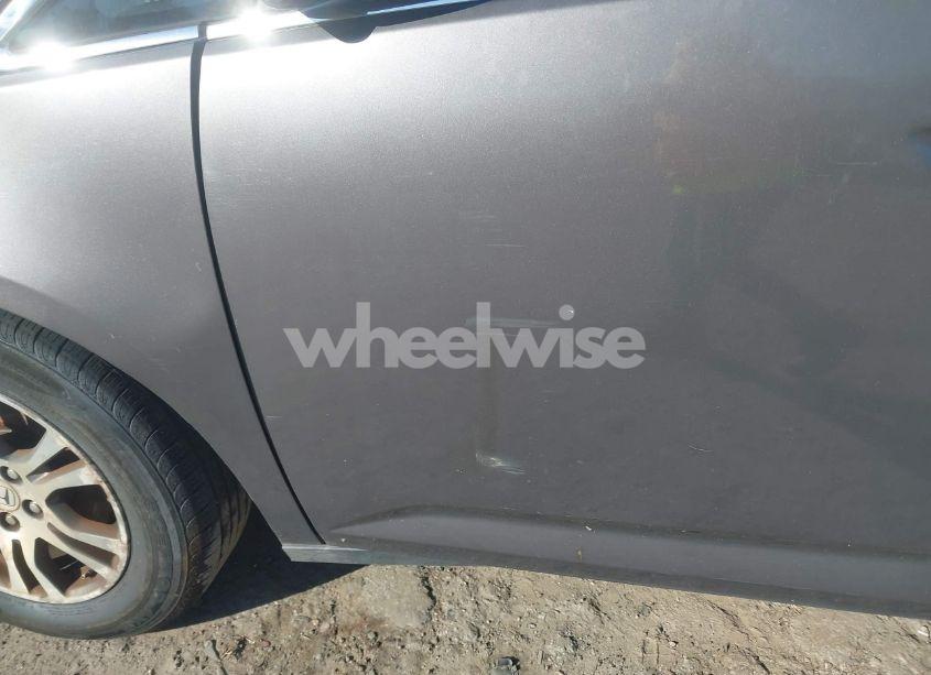 Photo 21 of 2011 Honda Odyssey EX-L (VIN 5FNRL5H69BB064725)