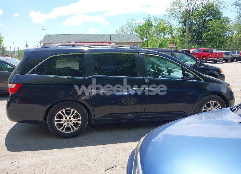 Photo 13 of 2011 Honda Odyssey EX-L (VIN 5FNRL5H69BB077037)