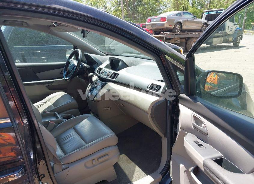 Photo 5 of 2011 Honda Odyssey EX-L (VIN 5FNRL5H69BB077037)