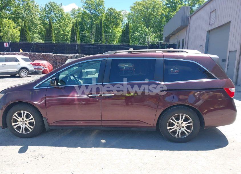 Photo 14 of 2011 Honda Odyssey EX-L (VIN 5FNRL5H69BB078950)