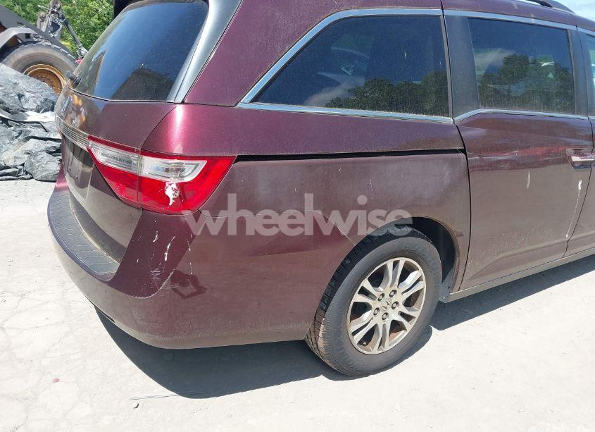 Photo 6 of 2011 Honda Odyssey EX-L (VIN 5FNRL5H69BB078950)