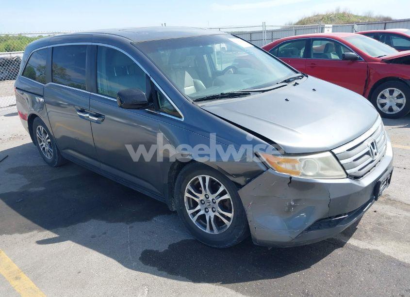 2011 Honda Odyssey EX-L (VIN 5FNRL5H69BB092752) main photo