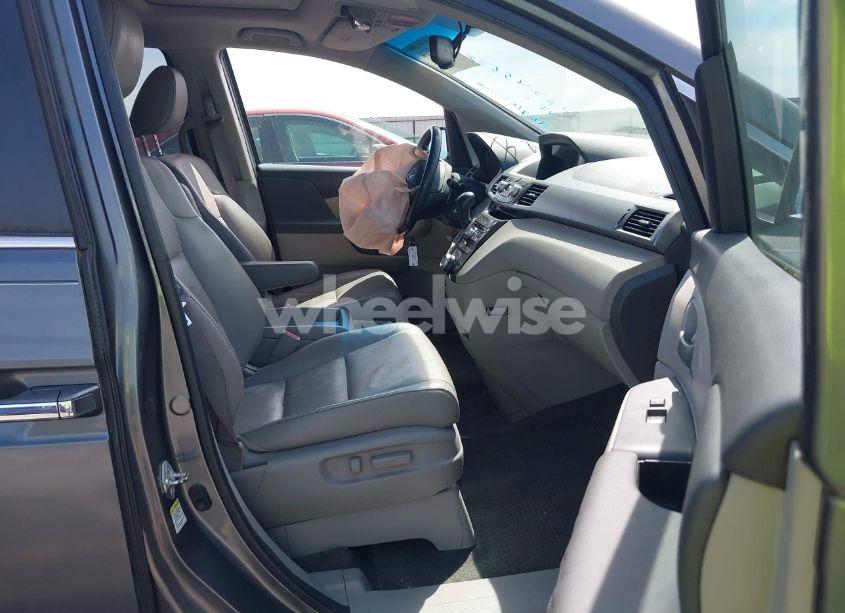 Photo 5 of 2011 Honda Odyssey EX-L (VIN 5FNRL5H69BB092752)