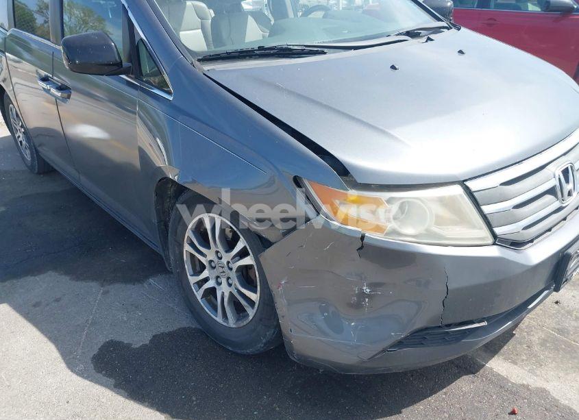 Photo 6 of 2011 Honda Odyssey EX-L (VIN 5FNRL5H69BB092752)