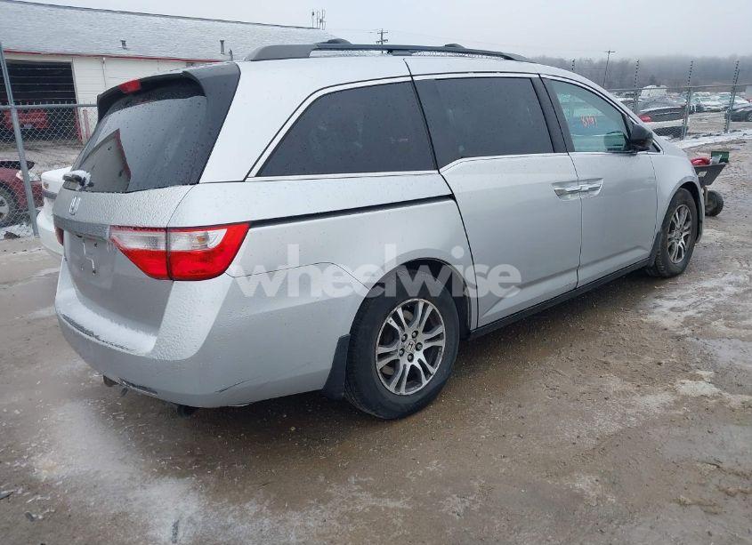 Photo 4 of 2011 Honda Odyssey EX-L (VIN 5FNRL5H69BB094288)