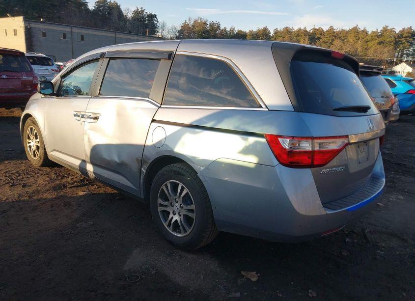 Photo 3 of 2011 Honda Odyssey EX-L (VIN 5FNRL5H69BB101188)