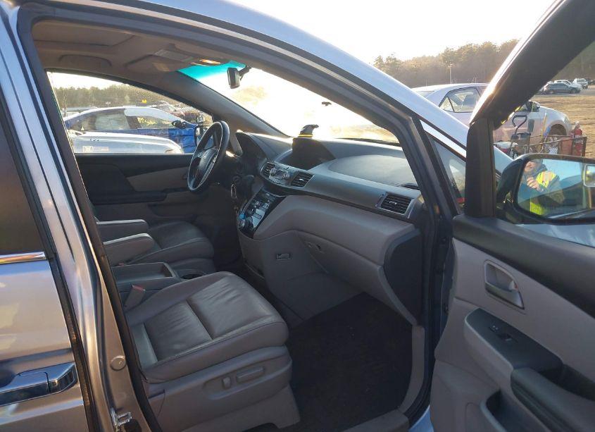 Photo 5 of 2011 Honda Odyssey EX-L (VIN 5FNRL5H69BB101188)