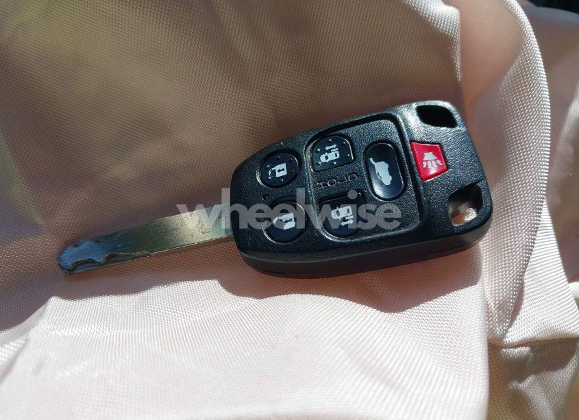 Photo 11 of 2012 Honda Odyssey EX-L (VIN 5FNRL5H69CB051720)