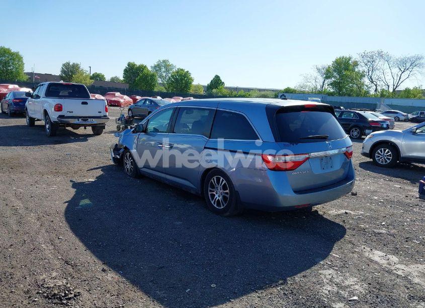 Photo 3 of 2012 Honda Odyssey EX-L (VIN 5FNRL5H69CB061843)