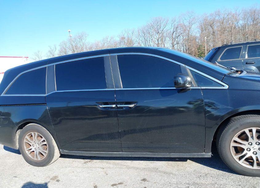 Photo 12 of 2013 Honda Odyssey EX-L (VIN 5FNRL5H69DB010893)