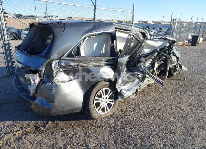 Photo 4 of 2013 Honda Odyssey EX-L (VIN 5FNRL5H69DB017679)