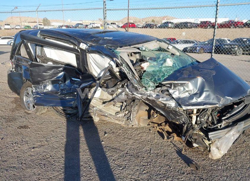 Photo 6 of 2013 Honda Odyssey EX-L (VIN 5FNRL5H69DB017679)