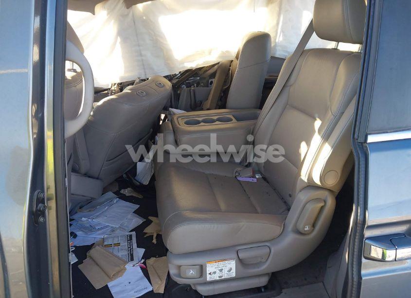 Photo 8 of 2013 Honda Odyssey EX-L (VIN 5FNRL5H69DB017679)