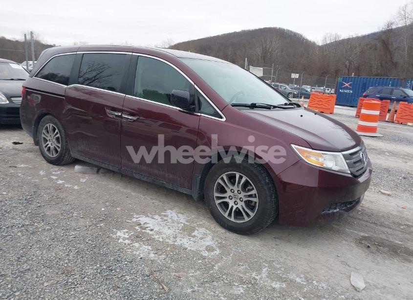 2013 Honda Odyssey EX-L (VIN 5FNRL5H69DB037334) main photo