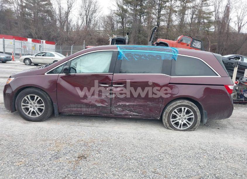 Photo 14 of 2013 Honda Odyssey EX-L (VIN 5FNRL5H69DB037334)