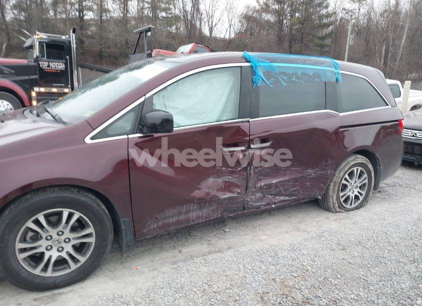 Photo 6 of 2013 Honda Odyssey EX-L (VIN 5FNRL5H69DB037334)