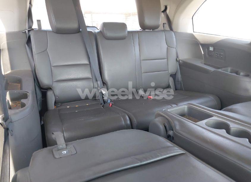 Photo 8 of 2013 Honda Odyssey EX-L (VIN 5FNRL5H69DB052609)