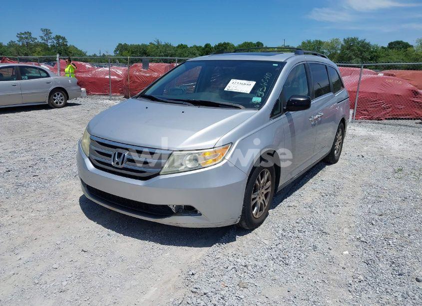 Photo 2 of 2013 Honda Odyssey EX-L (VIN 5FNRL5H69DB055459)