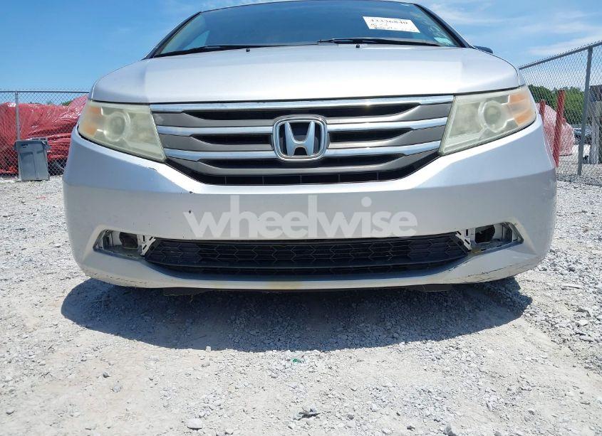 Photo 6 of 2013 Honda Odyssey EX-L (VIN 5FNRL5H69DB055459)