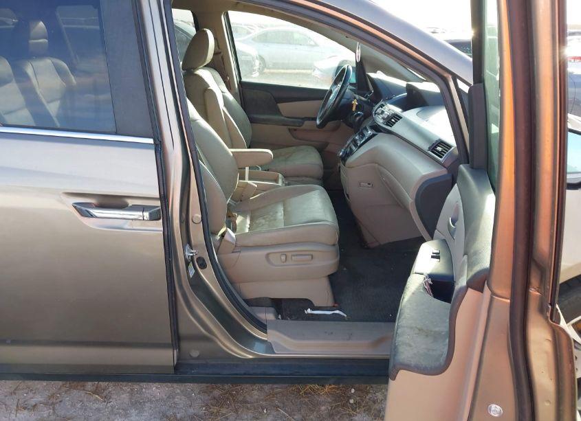 Photo 5 of 2013 Honda Odyssey EX-L (VIN 5FNRL5H69DB074271)