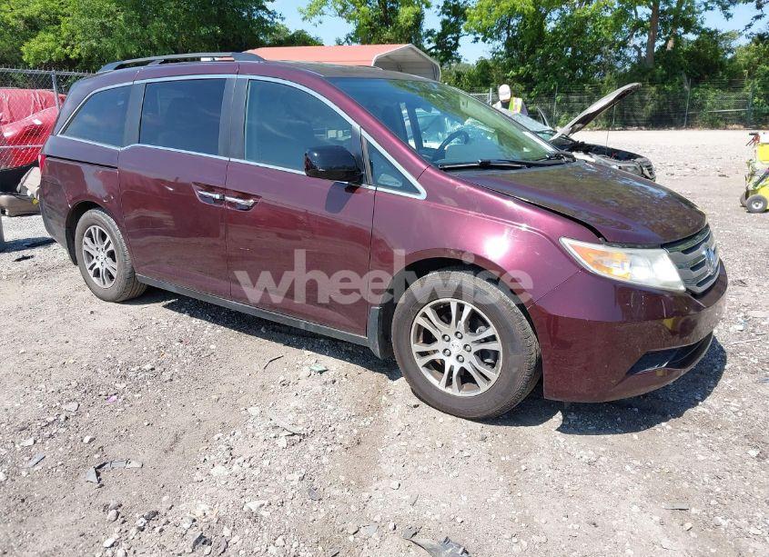 2013 Honda Odyssey EX-L (VIN 5FNRL5H69DB080653) main photo