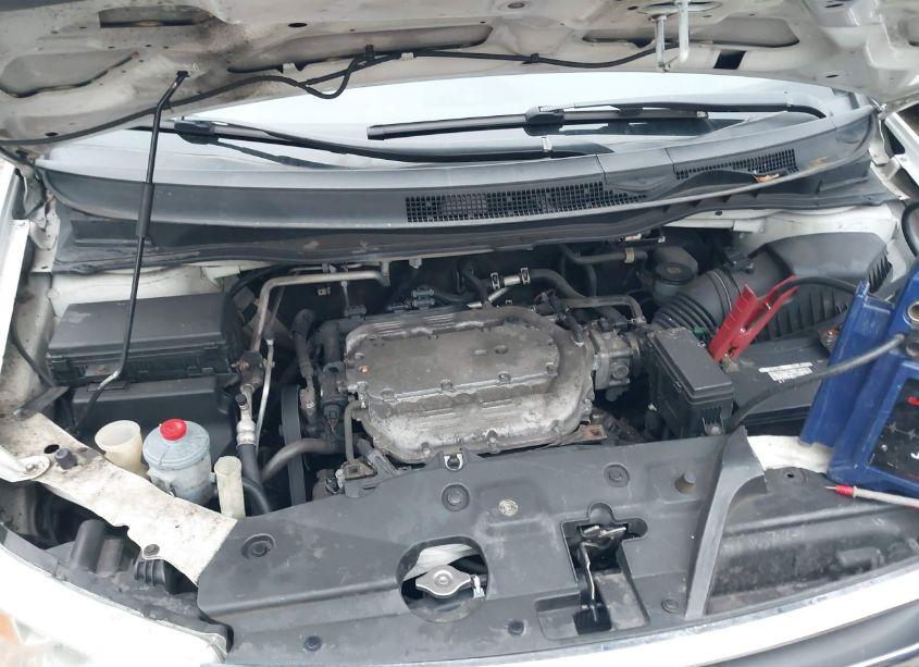 Photo 10 of 2013 Honda Odyssey EX-L (VIN 5FNRL5H69DB086680)