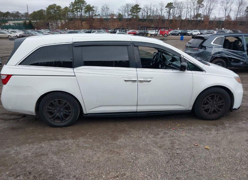 Photo 13 of 2013 Honda Odyssey EX-L (VIN 5FNRL5H69DB086680)