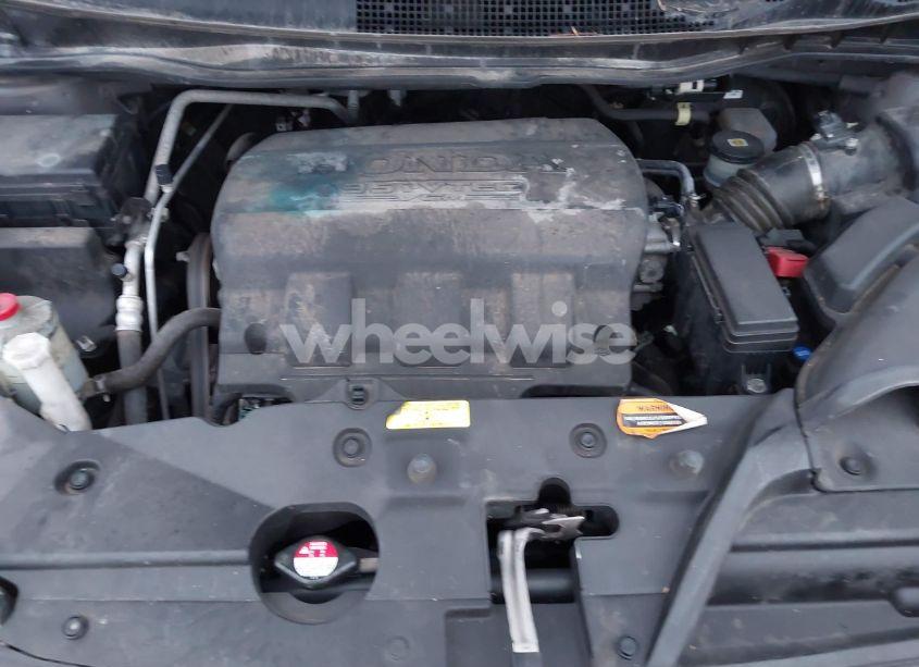 Photo 10 of 2014 Honda Odyssey EX-L (VIN 5FNRL5H69EB003489)