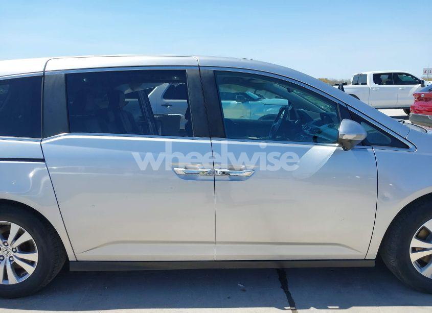 Photo 13 of 2014 Honda Odyssey EX-L (VIN 5FNRL5H69EB012080)