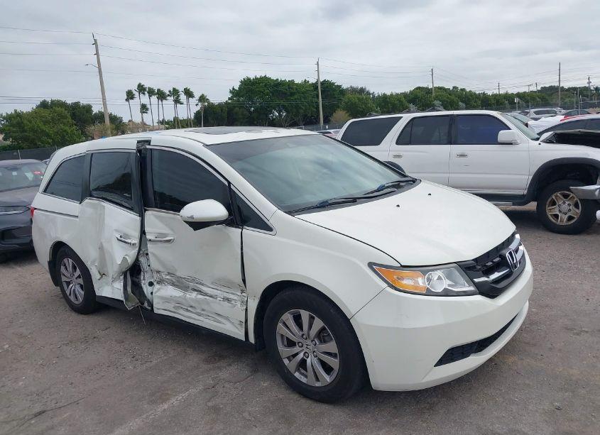 Photo 13 of 2014 Honda Odyssey EX-L (VIN 5FNRL5H69EB031342)