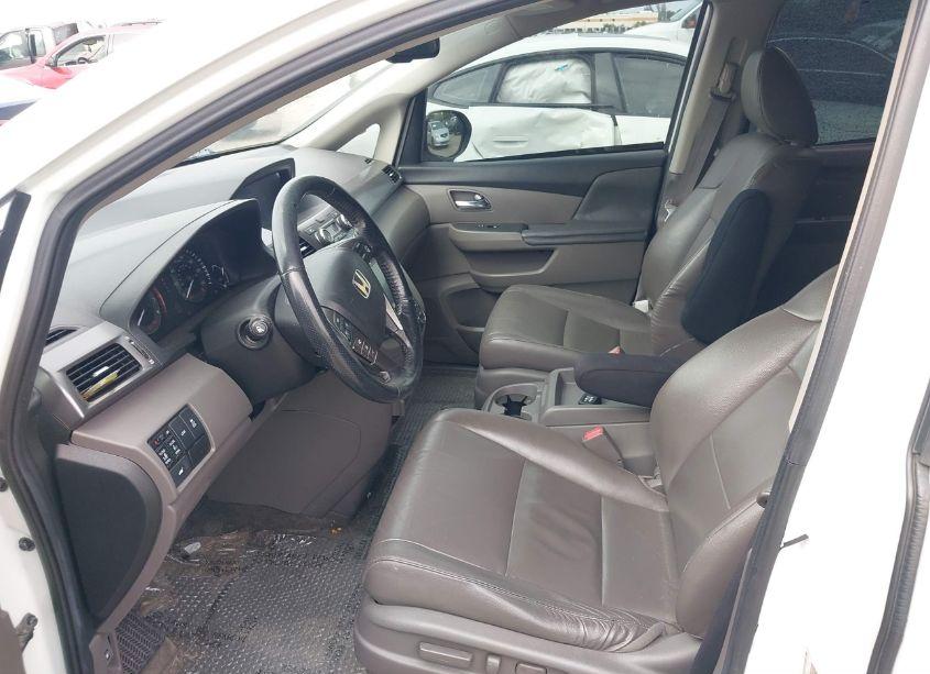 Photo 5 of 2014 Honda Odyssey EX-L (VIN 5FNRL5H69EB031342)
