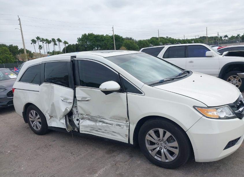 Photo 6 of 2014 Honda Odyssey EX-L (VIN 5FNRL5H69EB031342)