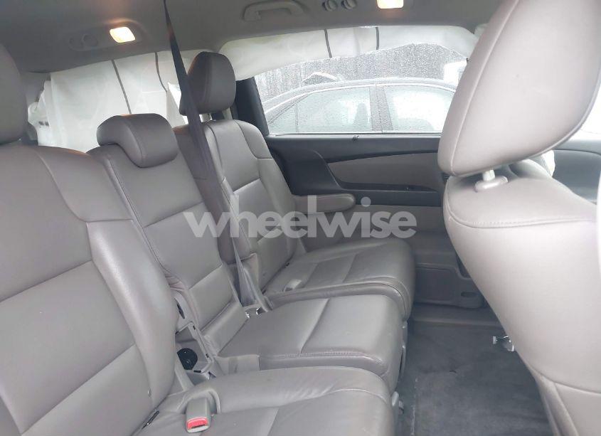 Photo 8 of 2014 Honda Odyssey EX-L (VIN 5FNRL5H69EB038680)