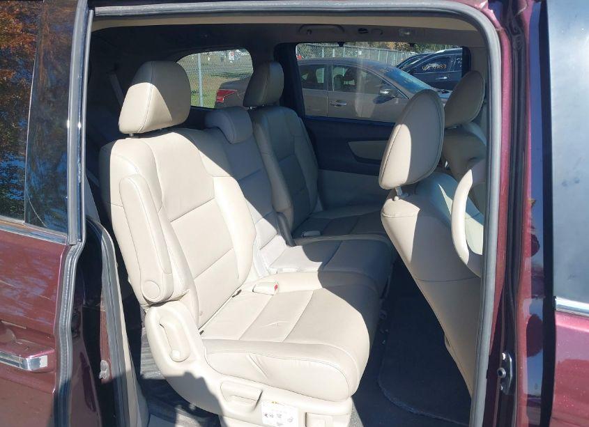Photo 8 of 2014 Honda Odyssey EX-L (VIN 5FNRL5H69EB039702)