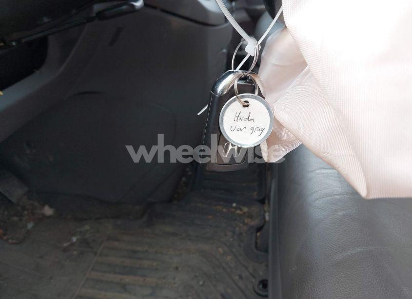 Photo 11 of 2014 Honda Odyssey EX-L (VIN 5FNRL5H69EB093078)