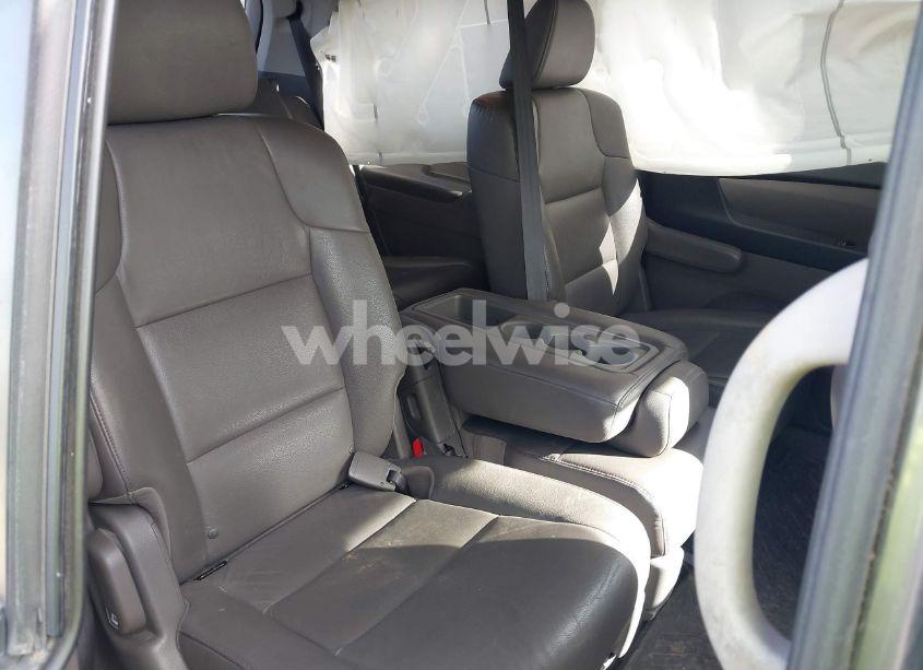 Photo 8 of 2014 Honda Odyssey EX-L (VIN 5FNRL5H69EB093078)