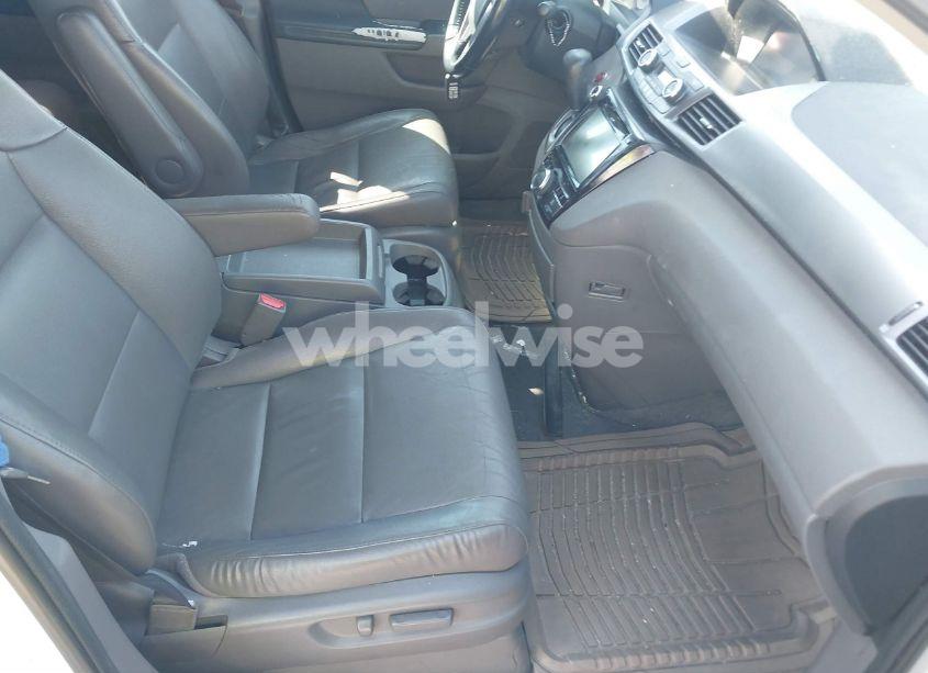 Photo 5 of 2014 Honda Odyssey EX-L (VIN 5FNRL5H69EB093470)