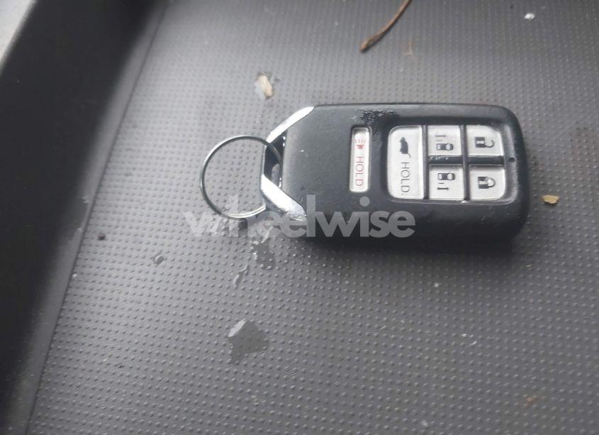 Photo 11 of 2014 Honda Odyssey EX-L (VIN 5FNRL5H69EB097843)