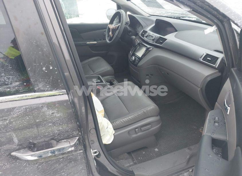 Photo 5 of 2014 Honda Odyssey EX-L (VIN 5FNRL5H69EB097843)