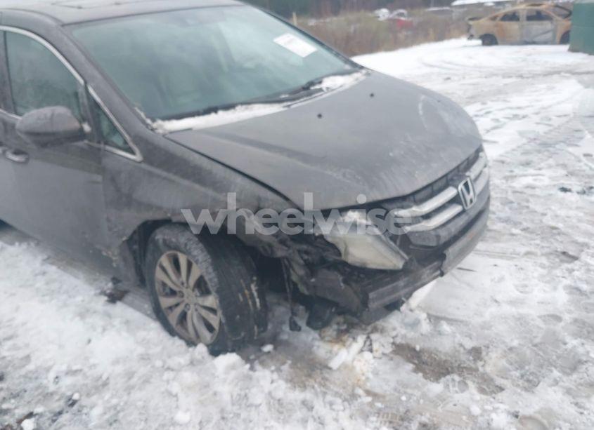 Photo 6 of 2014 Honda Odyssey EX-L (VIN 5FNRL5H69EB097843)