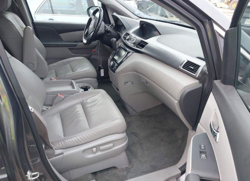 Photo 5 of 2014 Honda Odyssey EX-L (VIN 5FNRL5H69EB123213)