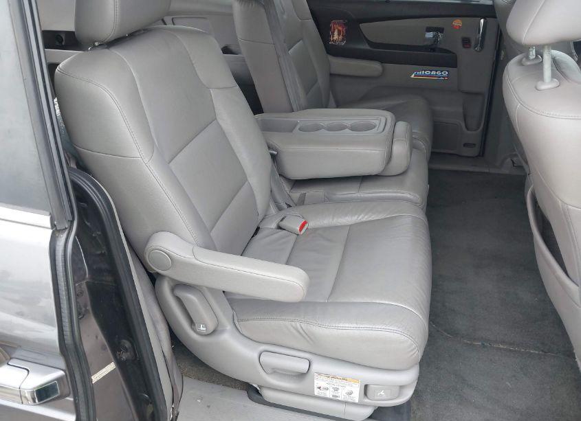 Photo 8 of 2014 Honda Odyssey EX-L (VIN 5FNRL5H69EB123213)