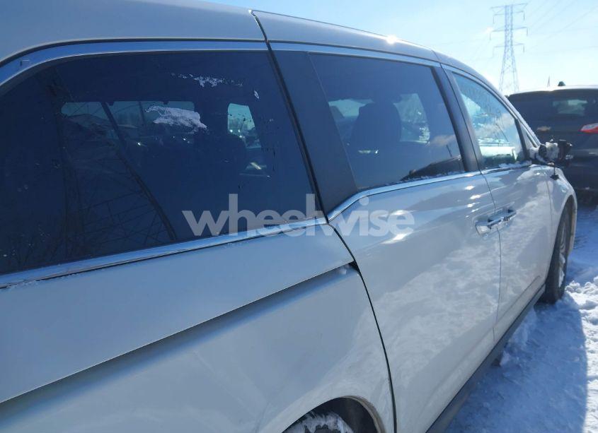 Photo 13 of 2014 Honda Odyssey EX-L (VIN 5FNRL5H69EB139329)