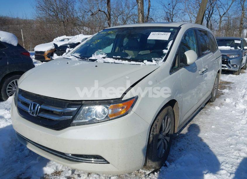Photo 2 of 2014 Honda Odyssey EX-L (VIN 5FNRL5H69EB139329)