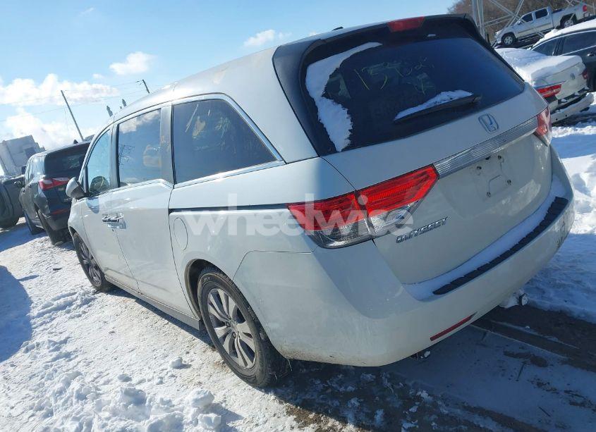 Photo 3 of 2014 Honda Odyssey EX-L (VIN 5FNRL5H69EB139329)
