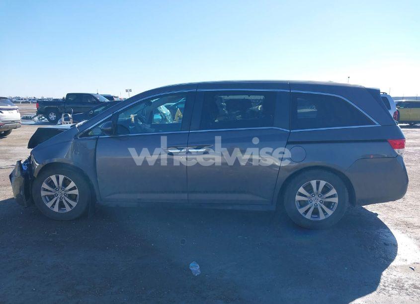 Photo 14 of 2015 Honda Odyssey EXL (VIN 5FNRL5H69FB010542)