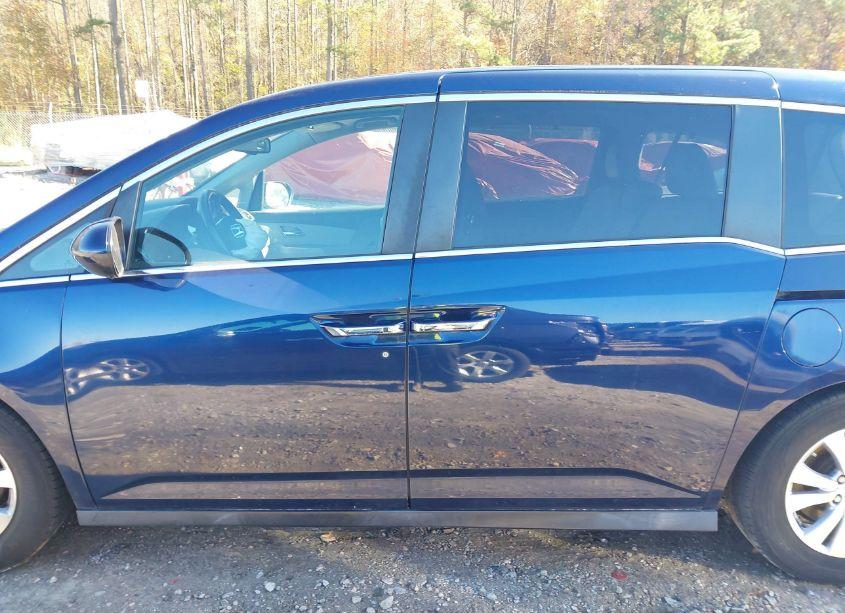 Photo 14 of 2015 Honda Odyssey EX-L (VIN 5FNRL5H69FB017426)