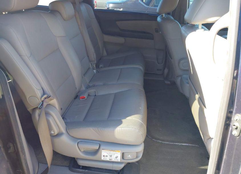 Photo 8 of 2015 Honda Odyssey EX-L (VIN 5FNRL5H69FB017426)