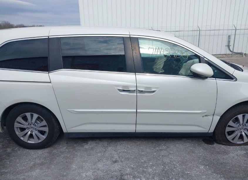 Photo 13 of 2015 Honda Odyssey EX-L (VIN 5FNRL5H69FB020455)
