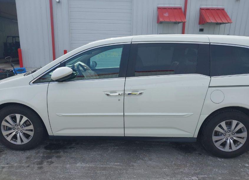 Photo 14 of 2015 Honda Odyssey EX-L (VIN 5FNRL5H69FB020455)